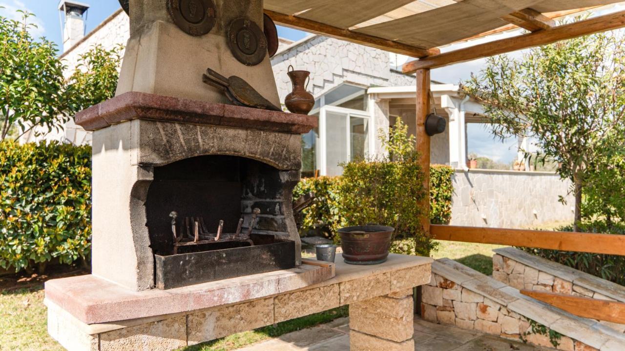 Villa Chanel Bellissima Villa Con Piscina Immersa Nella Valle D'Itria Ostuni Eksteriør bilde