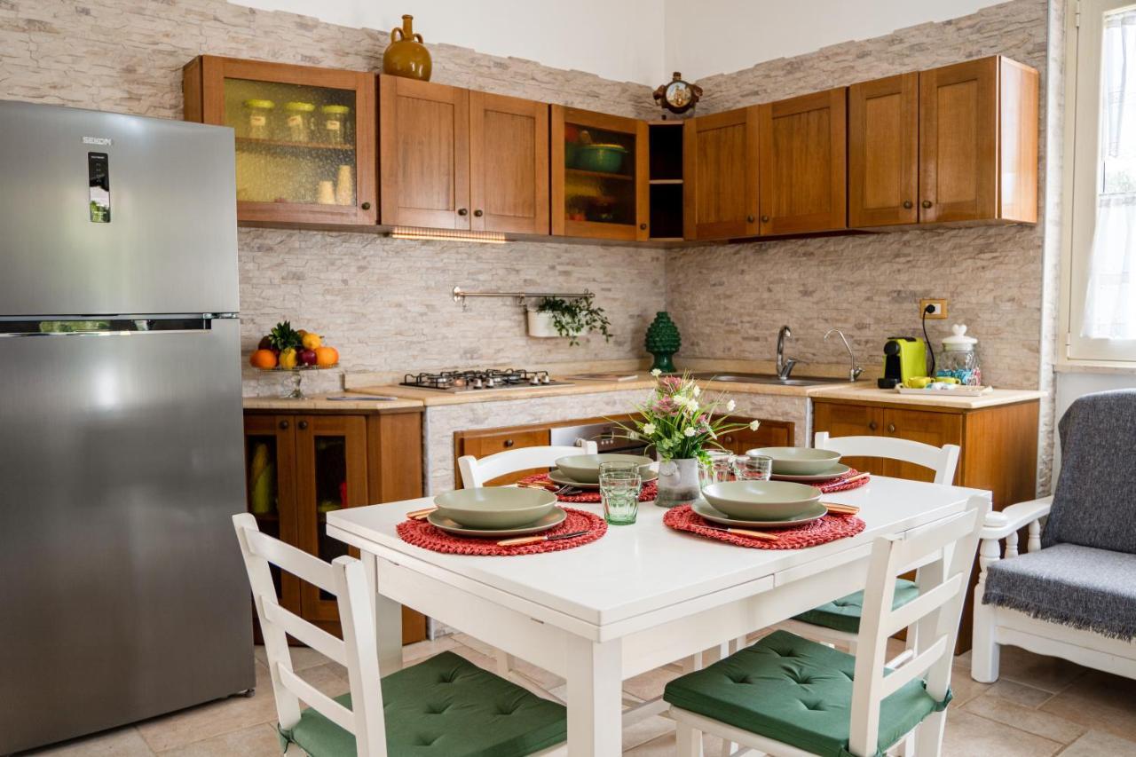 Villa Chanel Bellissima Villa Con Piscina Immersa Nella Valle D'Itria Ostuni Eksteriør bilde