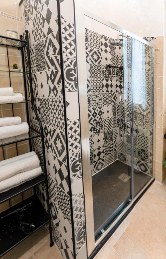 Villa Chanel Bellissima Villa Con Piscina Immersa Nella Valle D'Itria Ostuni Eksteriør bilde